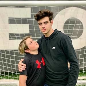 Meet your Posher, Kari